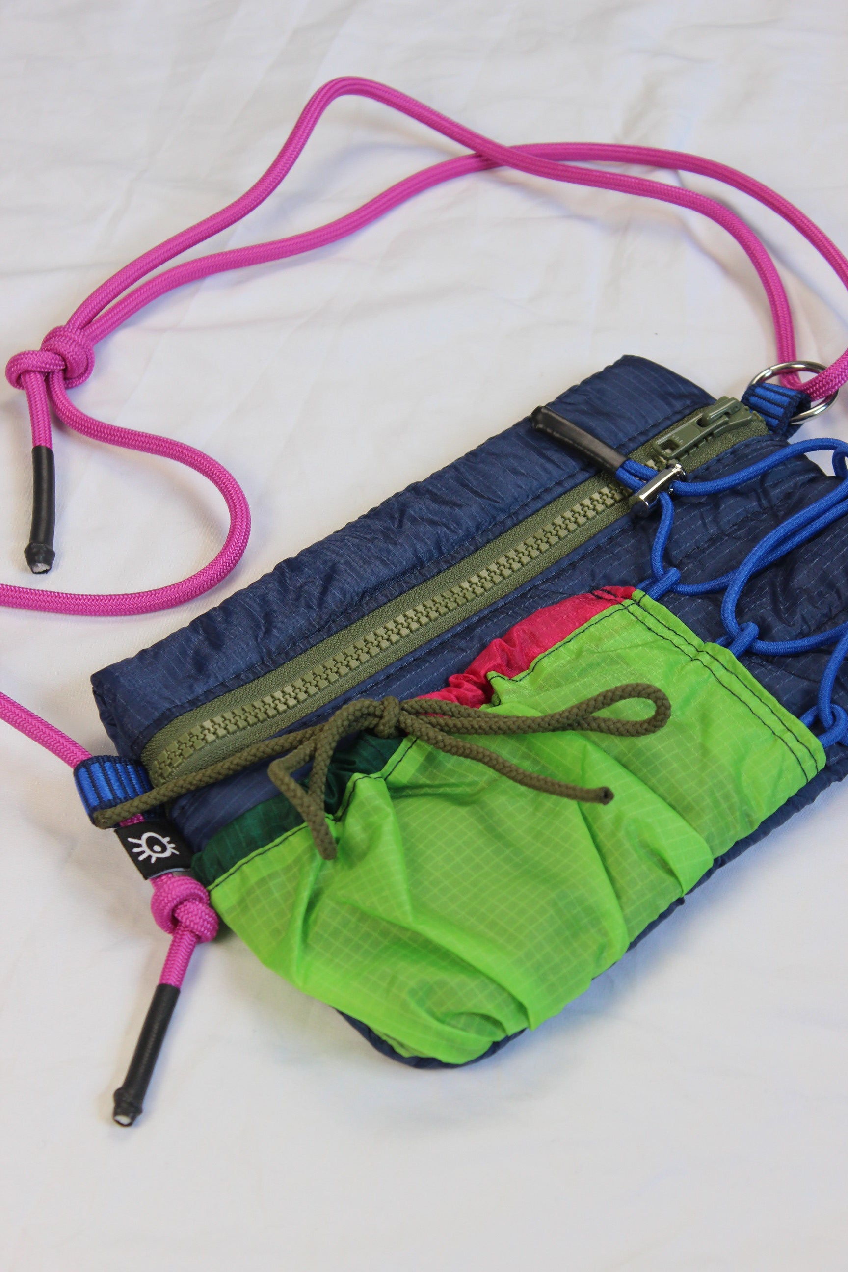 Cord messenger