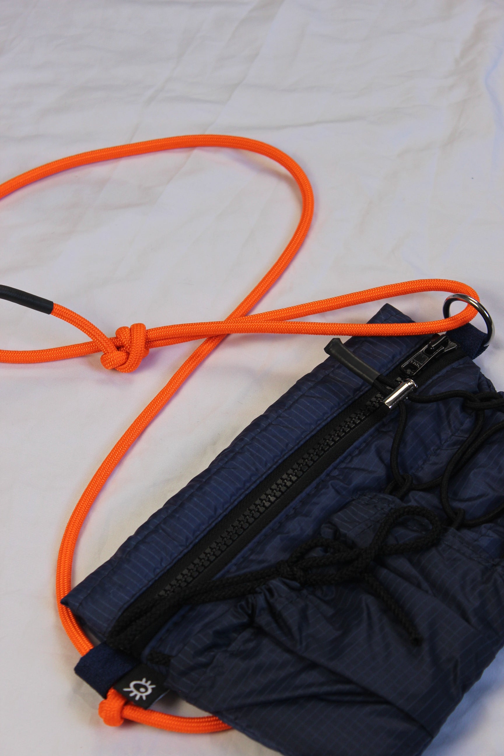 Cord messenger